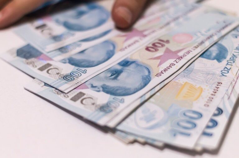 3 Ay Ertelemeli Kredi Hesaplama Nasıl Yapılır? En Avantajlı Bankalar